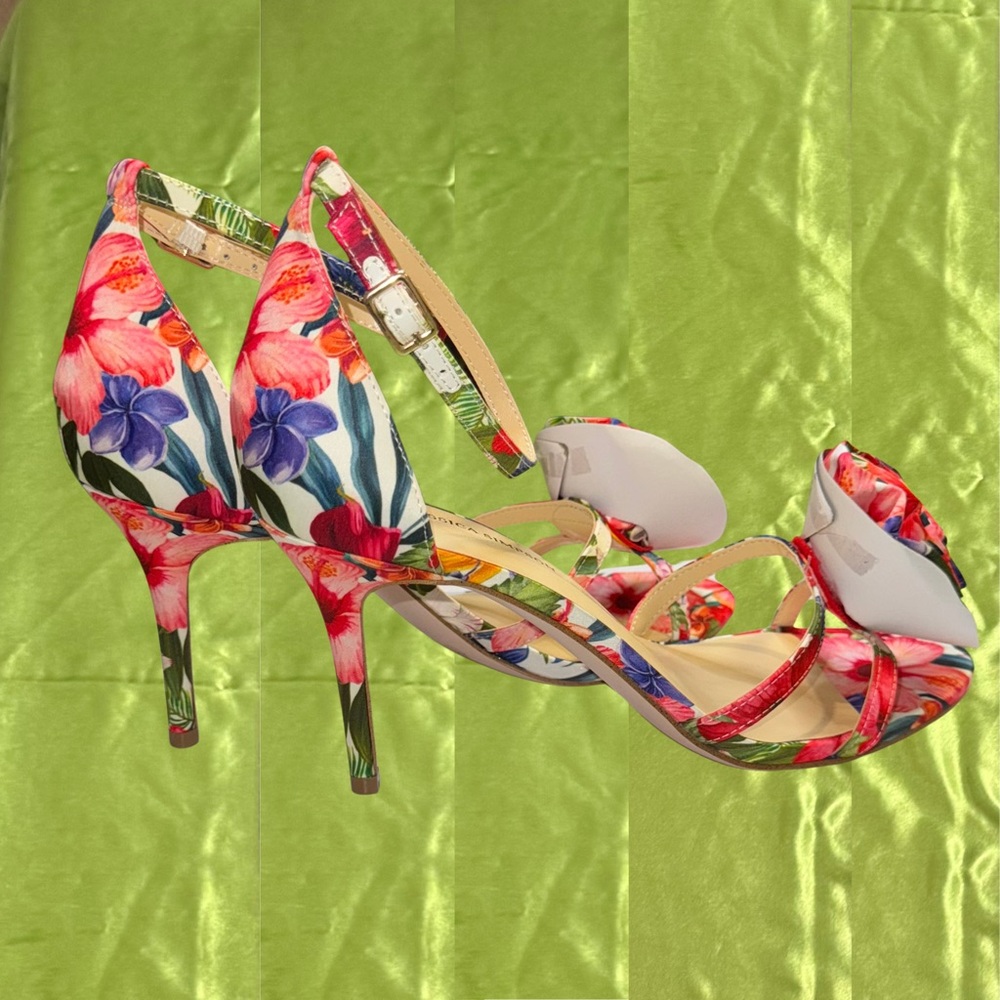Jessica Simpson- Hibiscus Floral Heel- 10 M - NWT- Fast Ship